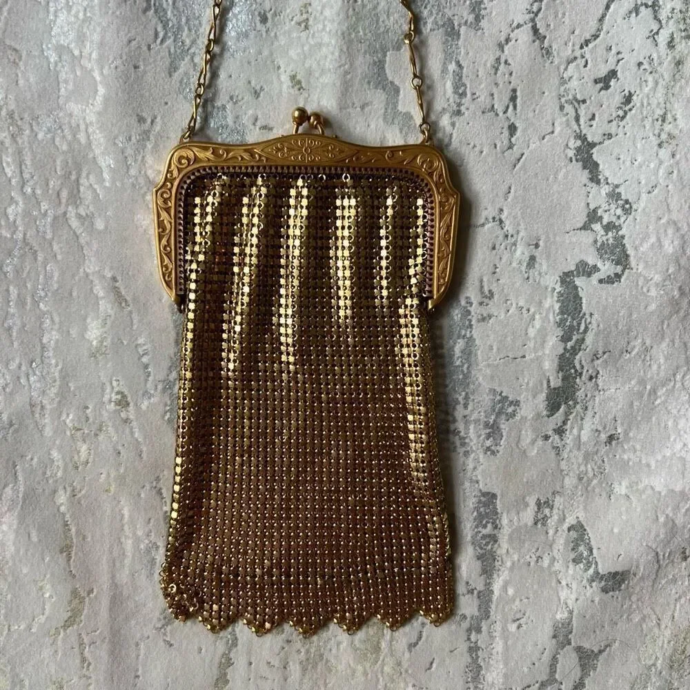 Whiting and Davis Art Deco Chain Mail Cigarette Holder Gatsby 1920s